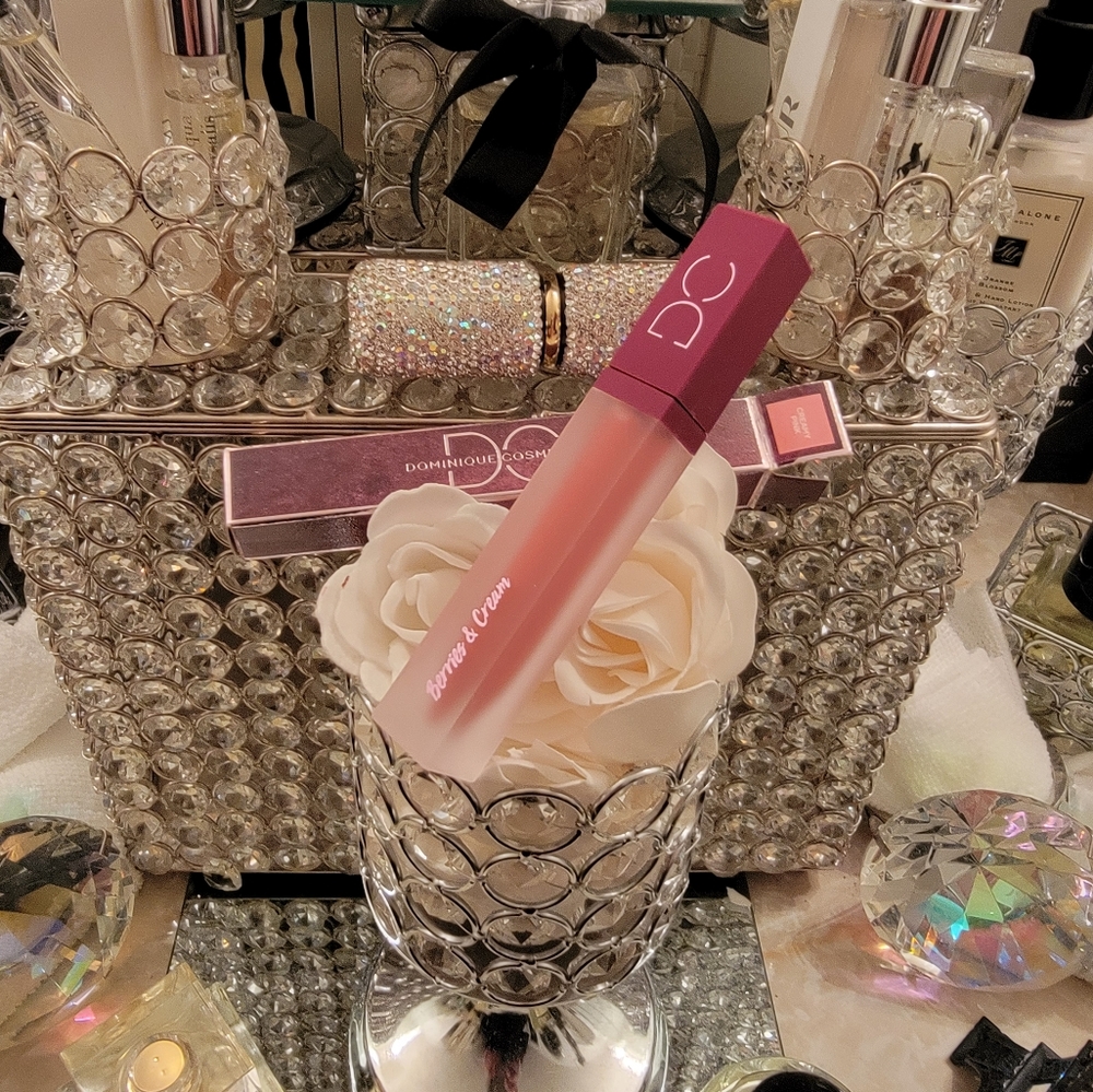 Dominique Cosmetics Berries lipstick